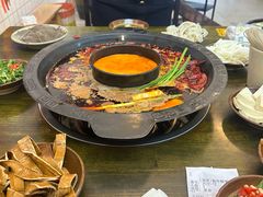 -黄潇洒老火锅(九眼桥宏济巷店)
