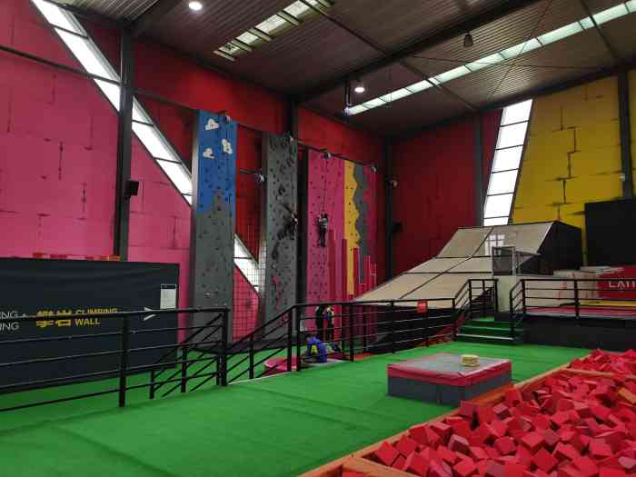 latitude乐图空间室内蹦床主题公园(长沙店)-"【印象】氛围温馨