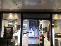 -TONI&GUY