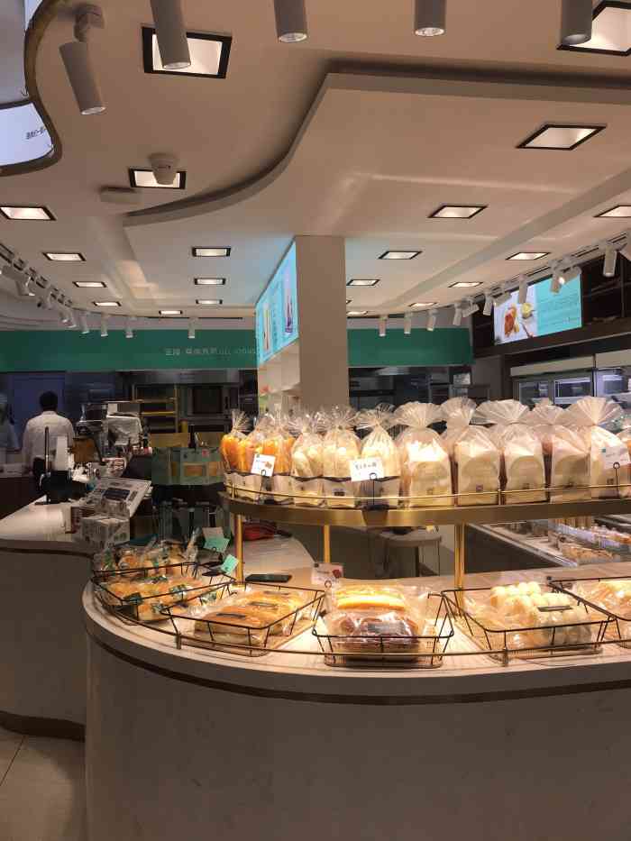 金陵蒂丽秀斯-"第一次买这家的面包,价格不贵.〖台式牛.