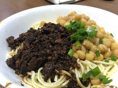 豌豆杂酱面-花市豌杂面(民生路店)