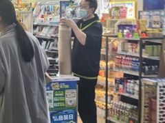 -全家便利店(杭州龙翔桥地铁站店)