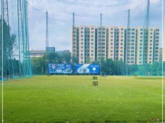 -仙霞高尔夫练习场-停车场