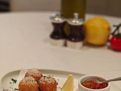 -La Petite Maison (LPM) Hong Kong