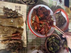 -老街烧烤大排档·地道湖北菜·龙虾馆(汉口火车站店)