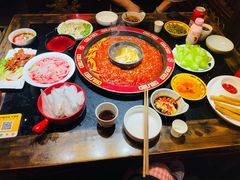 耗儿鱼-矮板凳老火锅(宽窄巷子店)