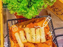 -马路牙子烧烤馄饨酒馆(望京店)