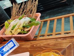 -何氏串串香火锅(翠亨店)