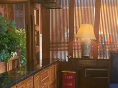 -八府香鸭·啫啫煲(华山路店)