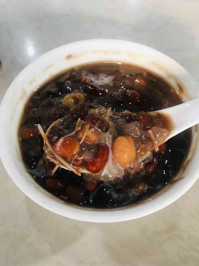 佬赵甜品(第一分店)-"老赵甜品,同事推荐,说这边的西多士还不错.