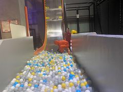 -嗨翻Hi-Fun竞技主题乐园·蹦床亲子生日轰趴(国光1937店)