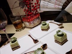 -余欢领鲜火锅(新街口店)