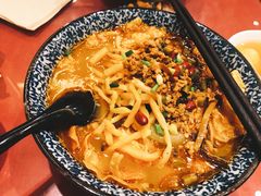 -粉家柳州螺蛳粉(杨宅路店)