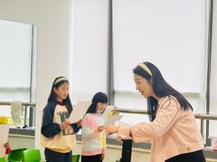 -蓝话筒·少儿成人演讲口才·主持朗诵·戏剧表演(大华第一坊店)