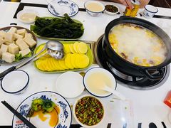 -叶记猪肚鸡(宝安椰林湾店)