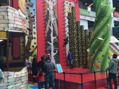 -蒙特利亲子乐园