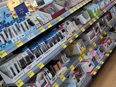 -沃尔玛(前山店)