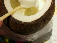 -志龙皇冠吃货椰子铺