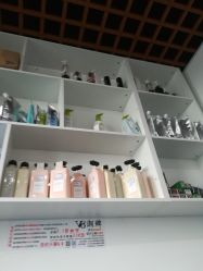 -V8潮牌·接发烫染连锁