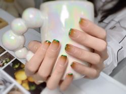 -UMl Nail 尤米美甲美睫半永久