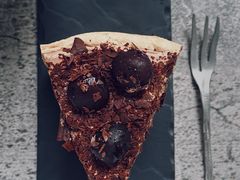 巧克力车厘子派-Pie Bird(新闸路店)