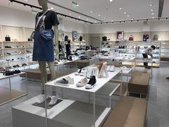 -hotwind热风(中贸广场店)