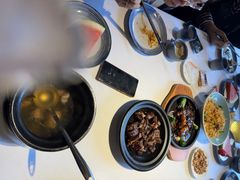 -八府香鸭·啫啫煲(华山路店)