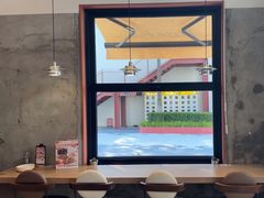 -必胜客(上海华谊新所店)