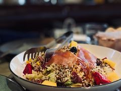 四季蔬菜藜麦水果沙拉-IL Forno 意坊·意大利餐厅(温州万象城店)