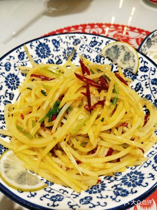 吉祥春饼·烤鸭(凯德店)酸辣土豆丝图片