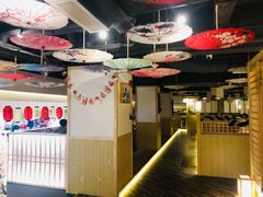大堂-旺角里·榴莲鸡煲(兴华商场分店)
