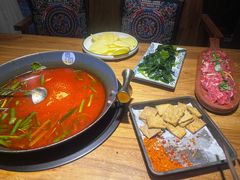 -贵厨酸汤牛肉(小十字店)