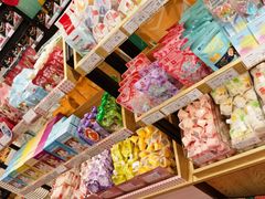 零售区-良品铺子(五角场万达店)