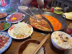 -萍姐火锅·公路夜市(武汉首店)