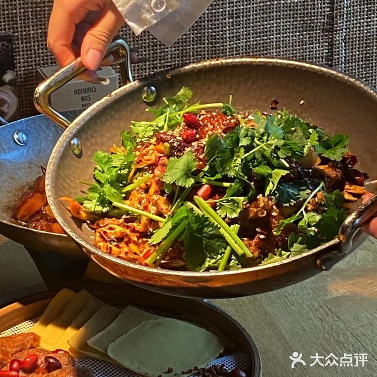 人气超高的土家菜餐厅,美食探店