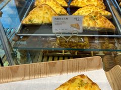 鸡蛋芝士三角-巴黎贝甜(常德路店)