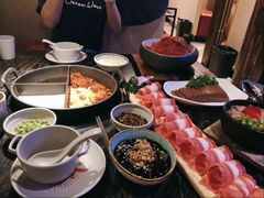 -热火朝天鲜切牛肉火锅(南强街巷店)