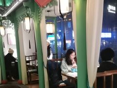 -荷塘秋月·本帮江浙菜(国权路店)