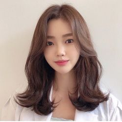 -变画·发型STUDIO