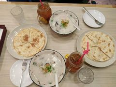 -卢家妈妈·西餐厨房(卜蜂中心店)