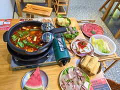 -黔二妞地摊火锅(龙华清湖店)