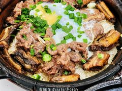 黄鳝牛肉双拼煲仔饭（窝蛋）-容里煲仔饭(利丰北路店)
