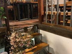 -蓝壁虎咖啡酒馆