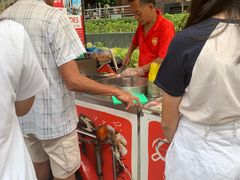 -詹爷爷乌节路街头冰淇淋