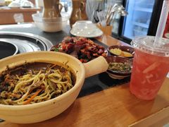 -阿山卓·野生菌火锅·纳西火塘烤肉