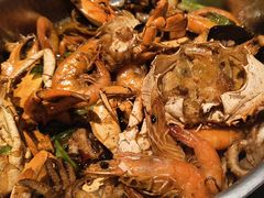 -七欣天香辣蟹火锅(闵行浦江欢乐颂店)