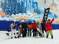 -乔波室内滑雪场