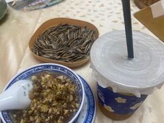 -壹笑茶庄