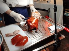 精品烤鸭-悦江(梅奔中心店)