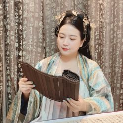 -汉仪华裳汉服馆(打浦桥店)